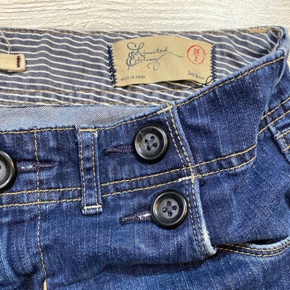 Gap Denim Capris - Picture 2 of 10